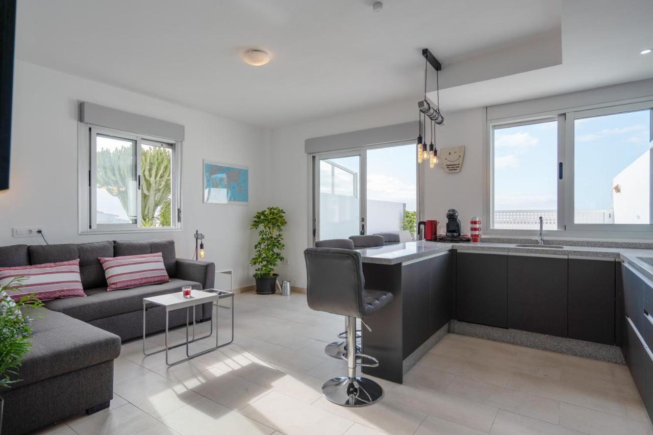 Luxurious Apartment With Large Terrace And Sea Views Tabaiba エクステリア 写真