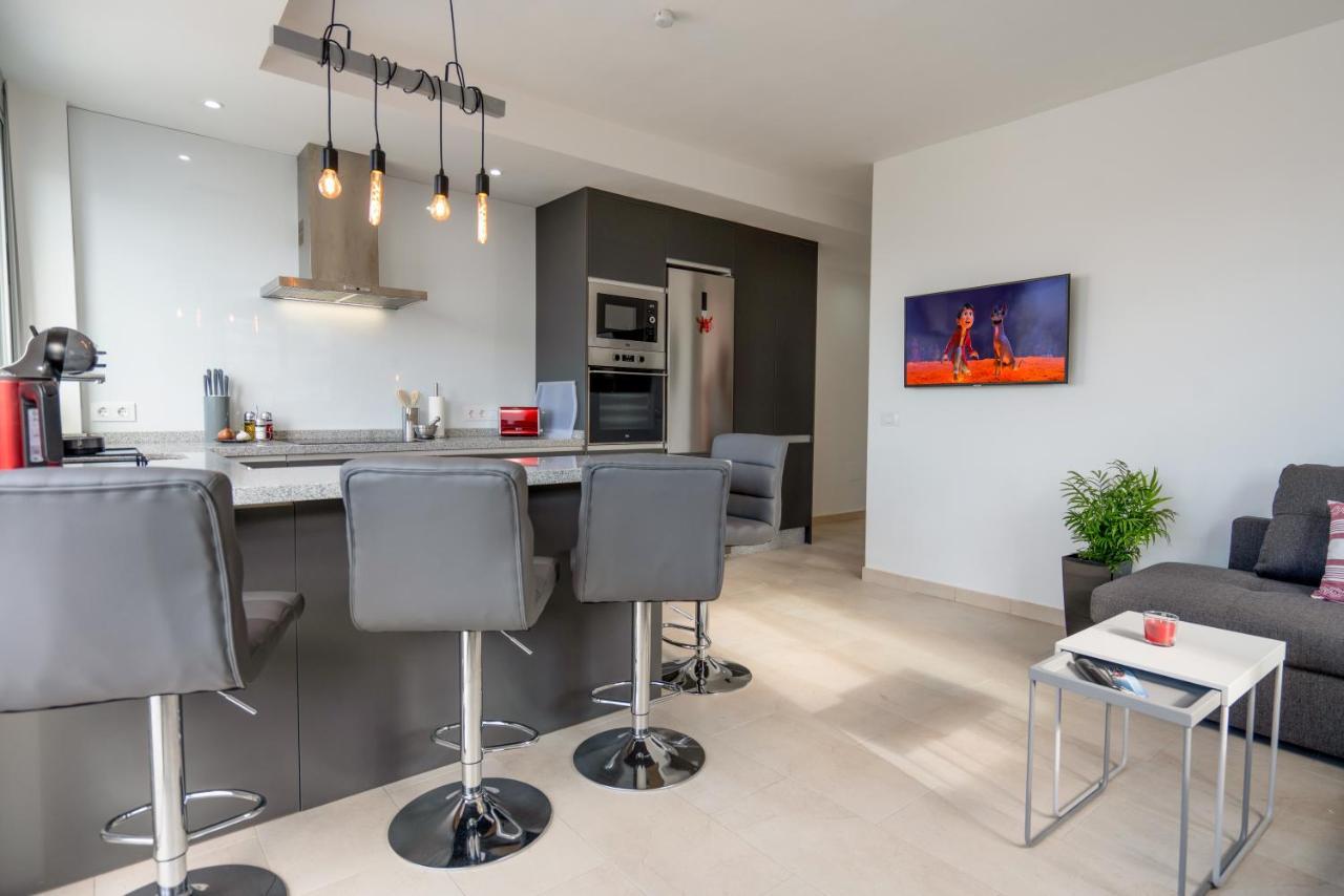 Luxurious Apartment With Large Terrace And Sea Views Tabaiba エクステリア 写真
